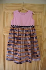 Handmade girls vintage retro romany pinafore dress age 5 pink w palace soldiers