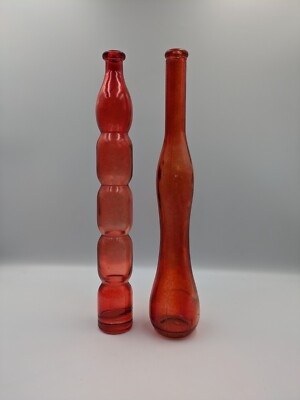 Vintage Retro rot Glas groß dünn gewellt Weinflasche Böhmen Tschechisch gerippt Vase 