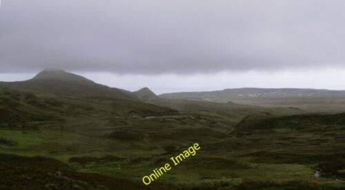 Foto 6x4 Pastizales Boggy debajo de Bealach na Cuith-raing Balmeanach\/NG46 c2010 - Imagen 1 de 1