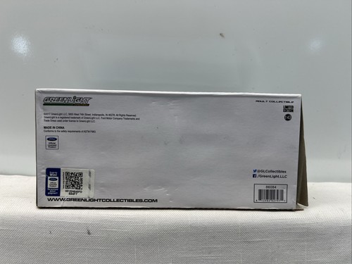 LE Greenlight FORD TRANSIT 2017 EXTENDED VAN High Roof BLACK GL86084 1/43 NEW - Picture 8 of 8