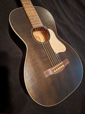 Art & Lutherie Roadhouse Parlor - Faded Black Free Shipping!