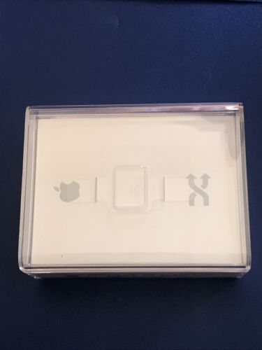 Apple iPod Shuffle Case - Macintosh Box and Apple Bytes Sticker Included - Picture 1 of 12