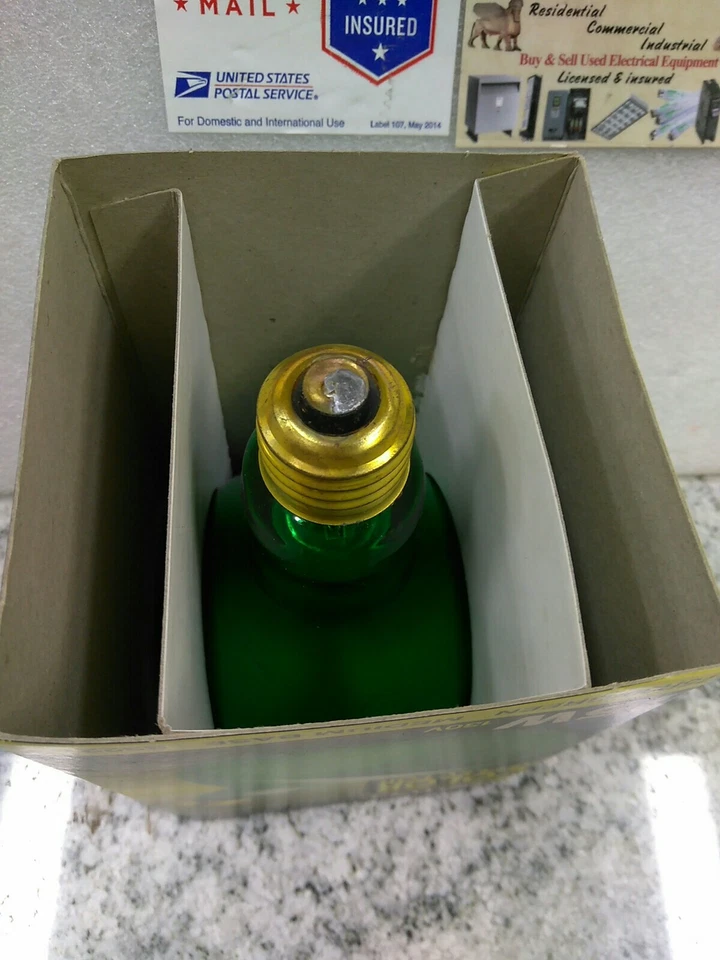 Satco S3227 75BR30/GREEN  COLOR REFLECTOR LIGHT  75W 130V, INDOOR (#22A - Image 4 of 4