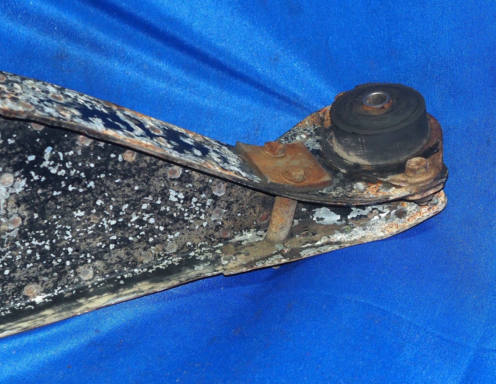 1965-1980 RR Silver Shadow Wraith Bentley T1 T2 Rear Differential Torque Arm OEM