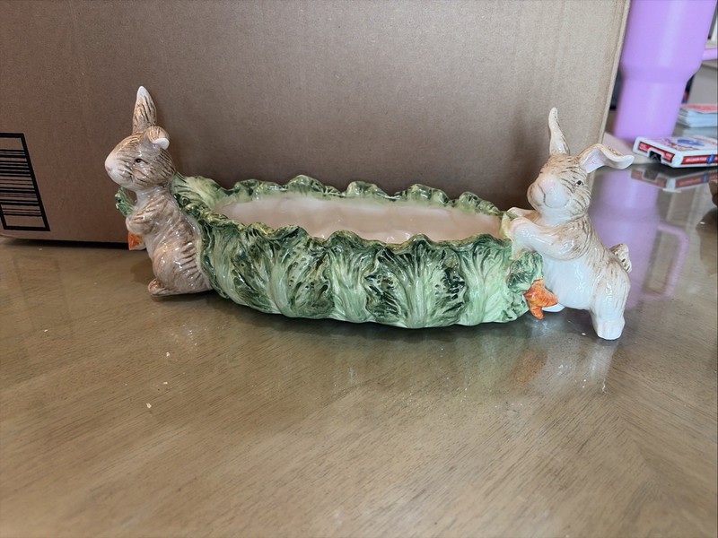 Easter Rabbit Hand Painted Ceramic/Porcelain Oval Serving Dish Bowl Green White