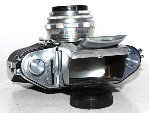 Exa w/E. Ludwig Meritar 50mm f/2.9 Lens + Lens Cap & Case - Picture 10 of 15