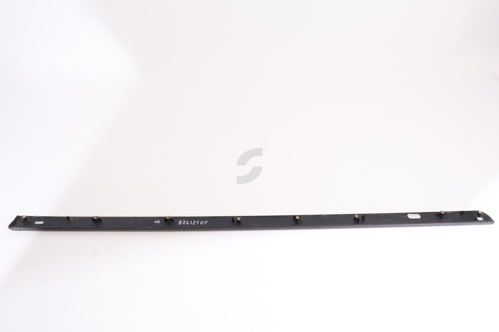 MS-82412100 R.H.UPPER MOULDING  Maserati NEW