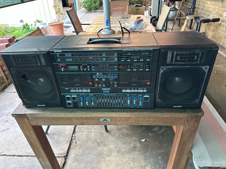 Sharp HK-9000Z Mega Boombox Ghettoblaster Jumbo Massive Big