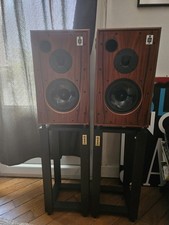 Harbeth 30.3 XD 2 with Stands
