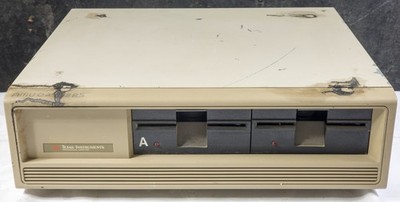 Vintage Texas Instruments Professional Computer 8088 tested to power on 0330