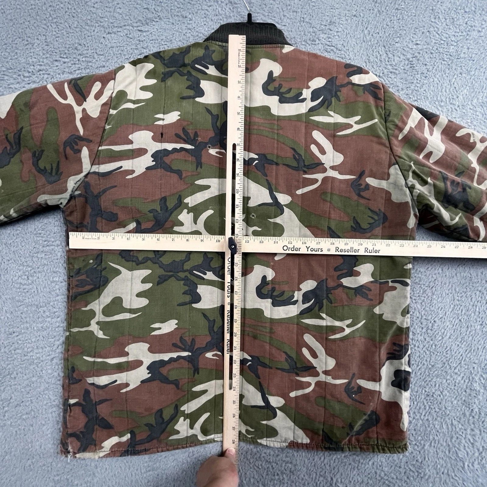 VTG Woodland Camo Quilted Work Jacket Hunting Streetwear Thrashed *Broken Zipper - product detail image 4