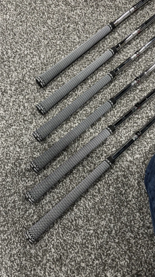 Callaway X-24 铁杆套装 5-PW - 普通硬度 - 男式右手 — 第 4/4 张图片