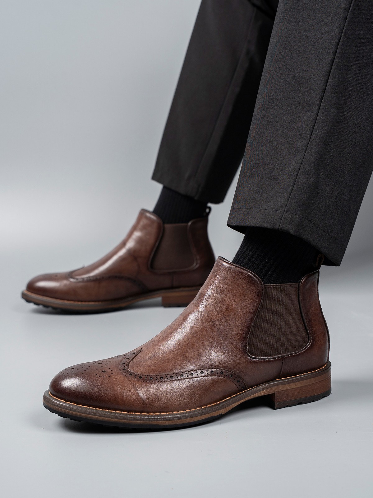 Retro Men's Chelsea Boots British Brogue Carved High Top Leather Leather Boots