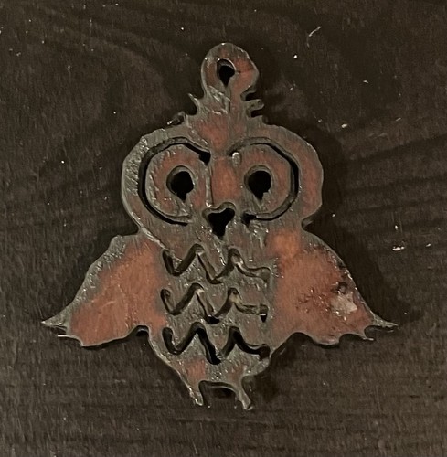 Anhänger in Eulenform mit Magnet - Bild 1 von 11