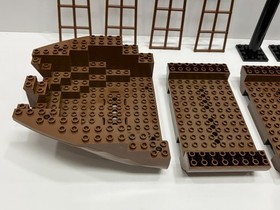 vintage Lego: Pirates 6285 Black Seas Barracuda - Mast, Mast Rigging, Boat Hull