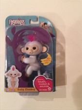 Fingerlings Wow Wee SOPHIE Interactive Baby Monkey original 2016 