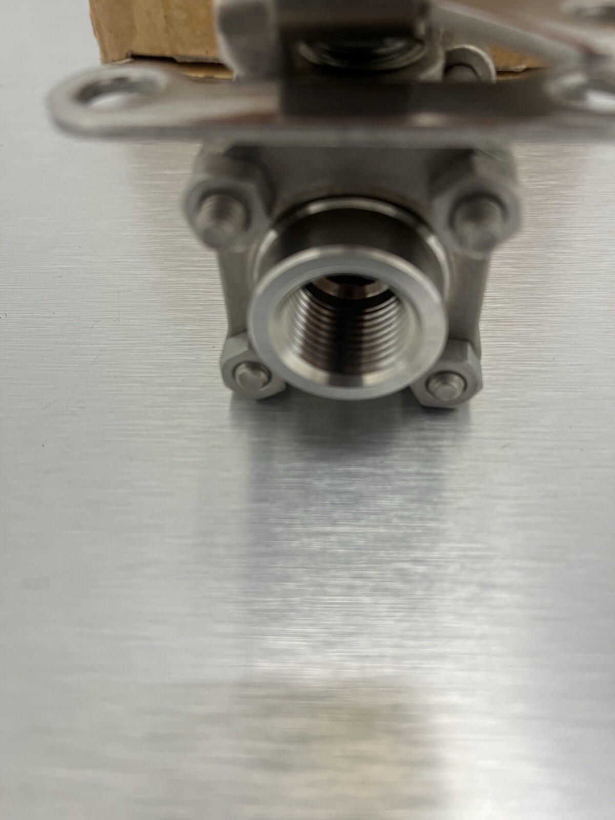 Swagelok SS-63TF8-JLK  1/2” SS Ball Value  Lock Top Handle High End