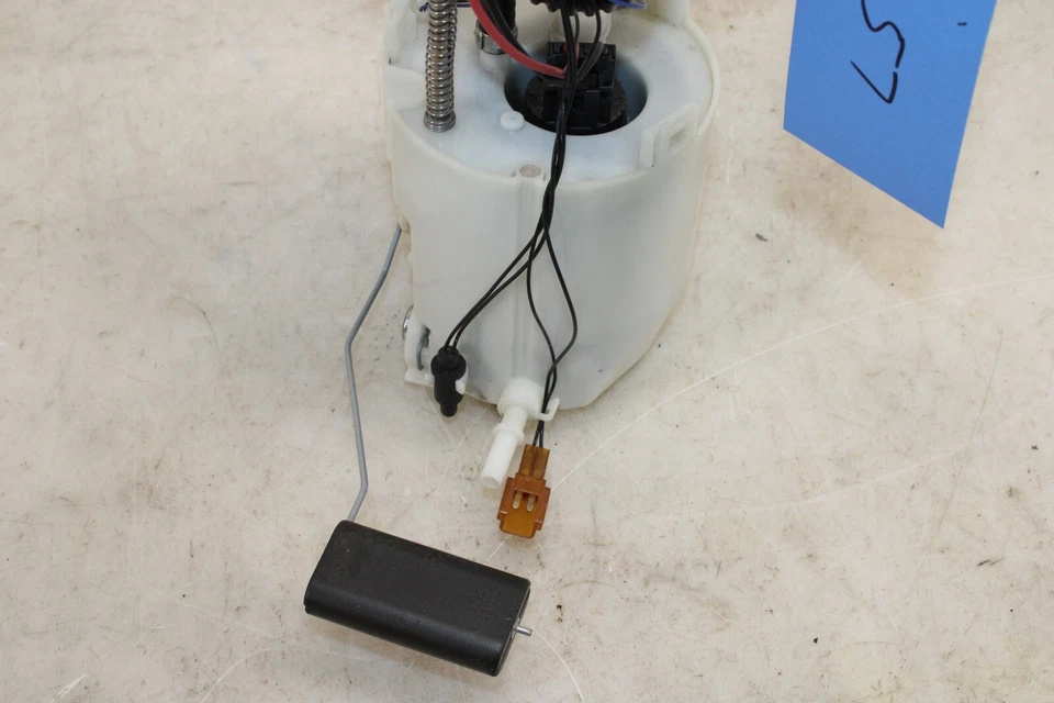 Топливный насос 2011-2017 Nissan Juke 170401KM0A OEM JC57 - Изображение 4 из 4