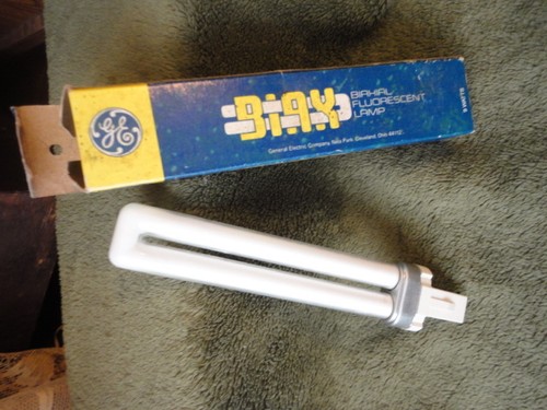 Biaxial 9 watt Biaxial Fluorescent Lamp bulb 6 1/2" long - Picture 4 of 11