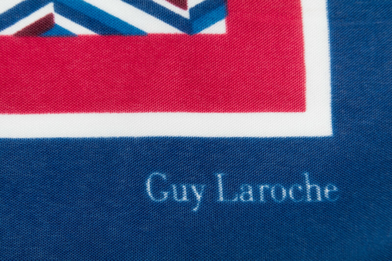 Authentic Scarf "Guy Laroche" / Authentic "Guy La… - image 2