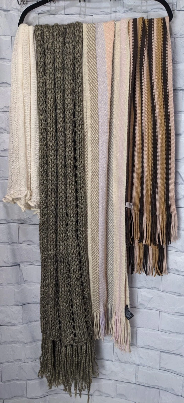Women's Lot Of 4 Knit Rectangle Scarves One With Pastels Has Metallic Gold Woven