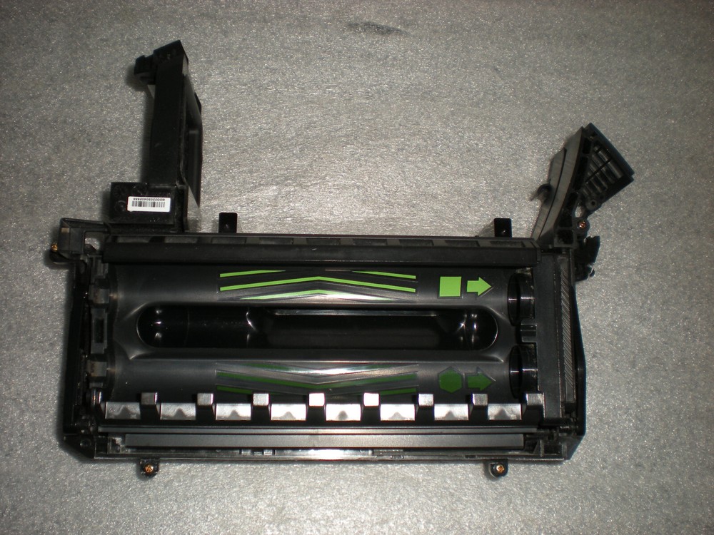 iRobot Roomba i3 i4 i6 i7 j7 i8 + Cleaning Head Module NO LATCH OR SUCTION MOTOR