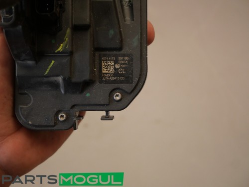 Actuador de bloqueo de pestillo de puerta delantera izquierda Lincoln Navigator 2018-2019 OEM - Imagen 7 de 7