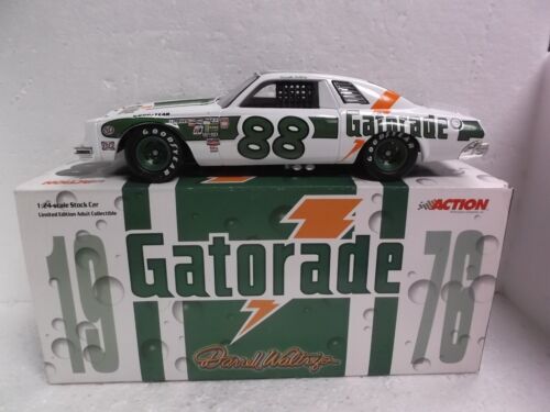 2000 DARRELL WALTRIP 1976 #88 GATORADE 1:24