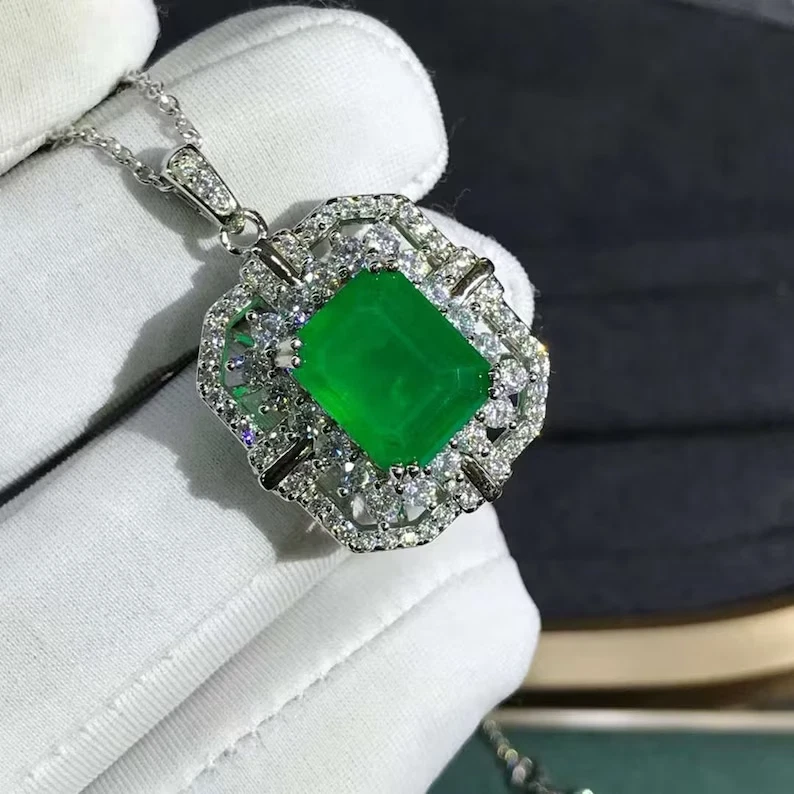 Emerald diamond pendant sale