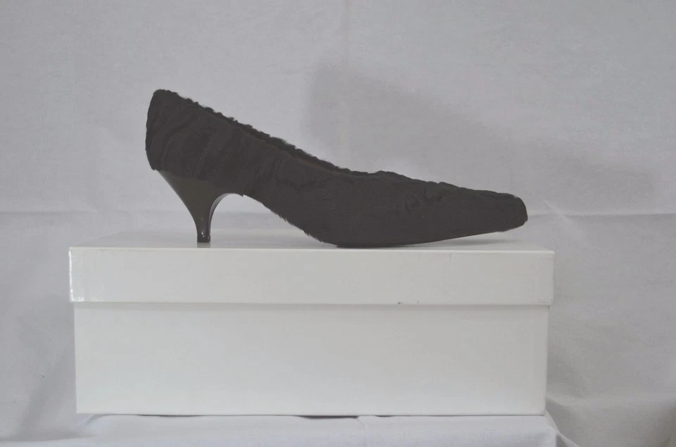 ROCHAS real astrakhan fur shoes sz 39 $$$$$$$ - Image 3 of 4