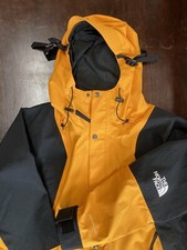 NWT The North Face 1994 Retro Mountain Light Future light Hooded Jacket Gold SzS