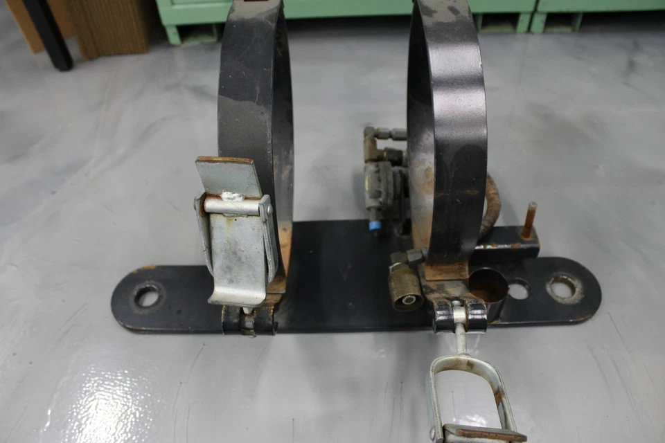 Used OEM Doosan LP Tank Holder Bracket A402975 - Image 3 of 4