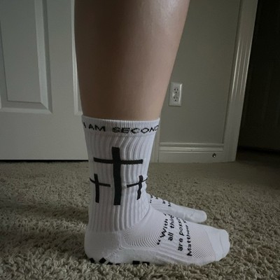 I AM SECOND Unisex Size M White/Black Crew Socks Non-Slip Grips Cross