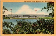 Vintage 1940s Linen Postcard – Pentagon Building, Washington D.C. River Entrance