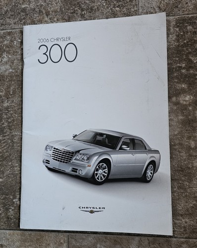 2006 Chrysler 300 Dealership Brochure SRT8