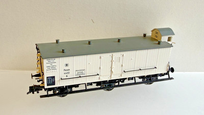 Fleischmann HO KPEV Sechsrad Posen 4422 Isolierwagen mit Bremserhaus