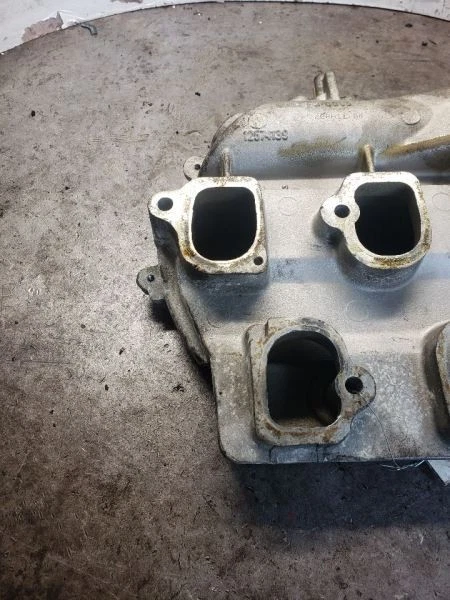 Впускной коллектор 6 цилиндров верхний подходит для 06-09 SAAB 9-3 1089263 - Изображение 2 из 4