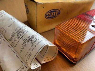 HELLA 2SD003184031 REAR COMBINATION STOP TAIL INDICATOR LIGHT LAMP L/H FENDT BUS