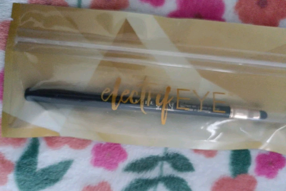 Belle Beauty electrifEye Eye Liner, Hard To Find BOMBSHELL BLACK  NEW SEALED - Image 3 of 4