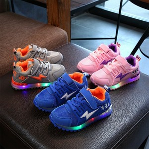 Kids Toddler Flash LED Light Up Shoes Sneakers Boys Girls Luminous Walk Trainers