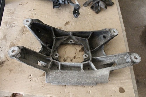 Audi S4 B8 A4 8K A5 S5 8T Querträger Getriebeträger Träger Halterung 8K0399263K