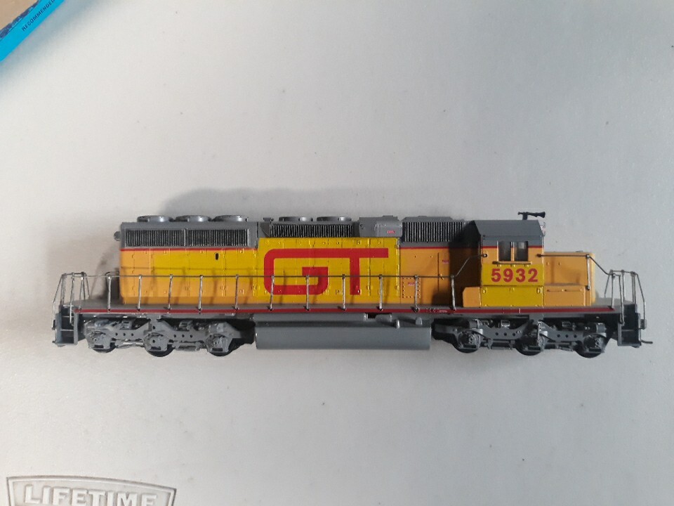 Picture 1 of 8