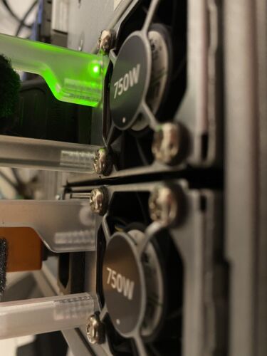 Dell PowerEdge T420 Server - Picture 5 of 6