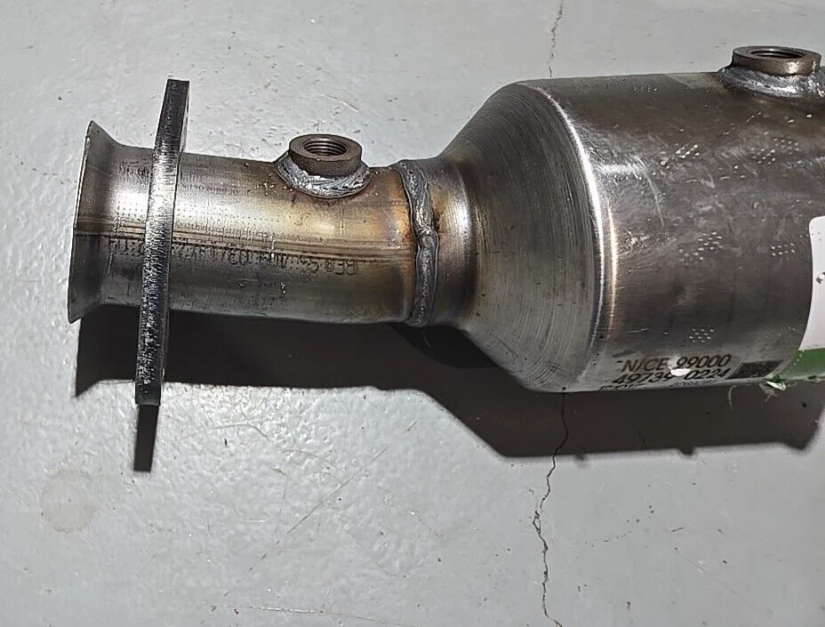 MagnaFlow Catalytic Converter 49739 11-19 Grand Cherokee 11-14 Durango OEM Repl Foto 3 de 4