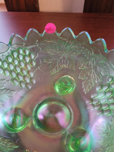 Pretty Ice Green Northwood Carnival Glass Grape & Cable Pattern Centerpiece Bowl - Picture 18 of 19