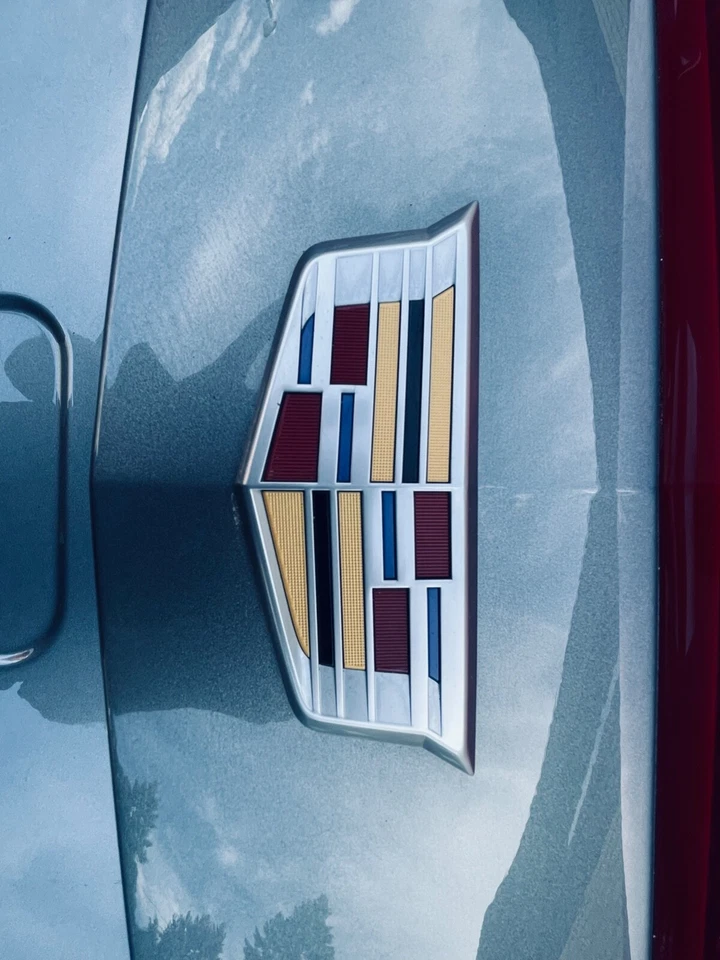 Tampa do porta-malas Cadillac ATS 2.0T - Imagem 3 de 4