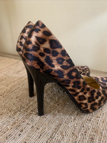 Bamboo Leopard Cheetah High Heel Platform Pumps Size 6 Animal Print Y2K 5” - Picture 4 of 9