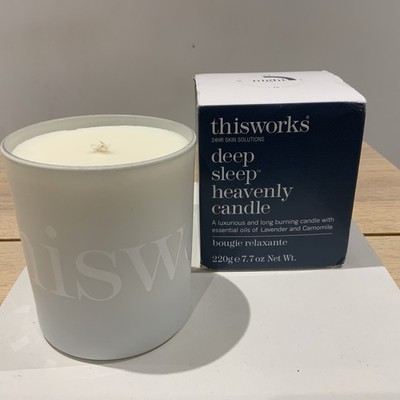 thisworks Deep Sleep Heavenly Candle 220g Lavendel + Kamille - Imperfect Box