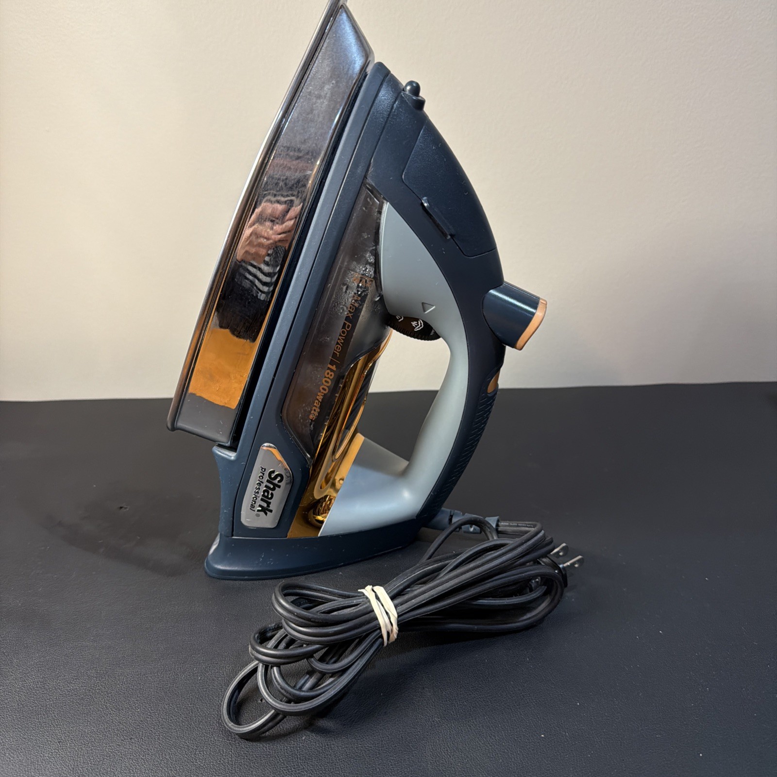 9.5" Soleplate 1800w Steamer