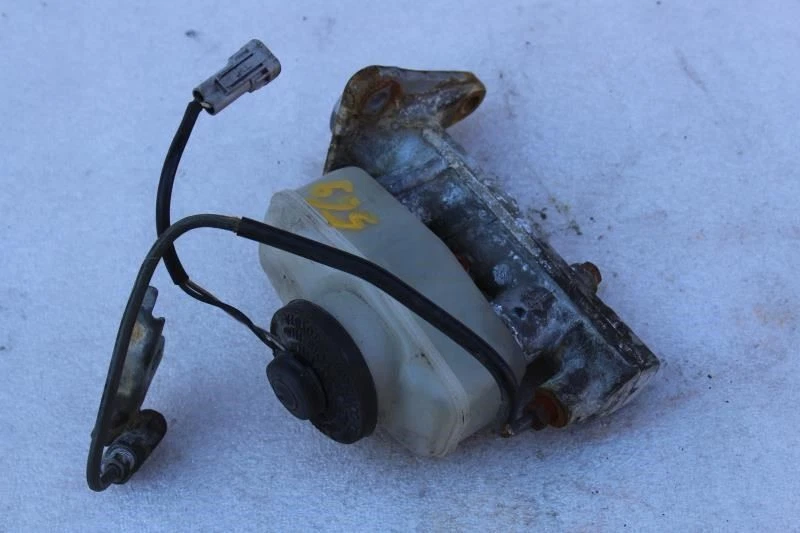 1991 TOYOTA CELICA GTS BRAKE MASTER CYLINDER NON-ABS - Image 2 of 4